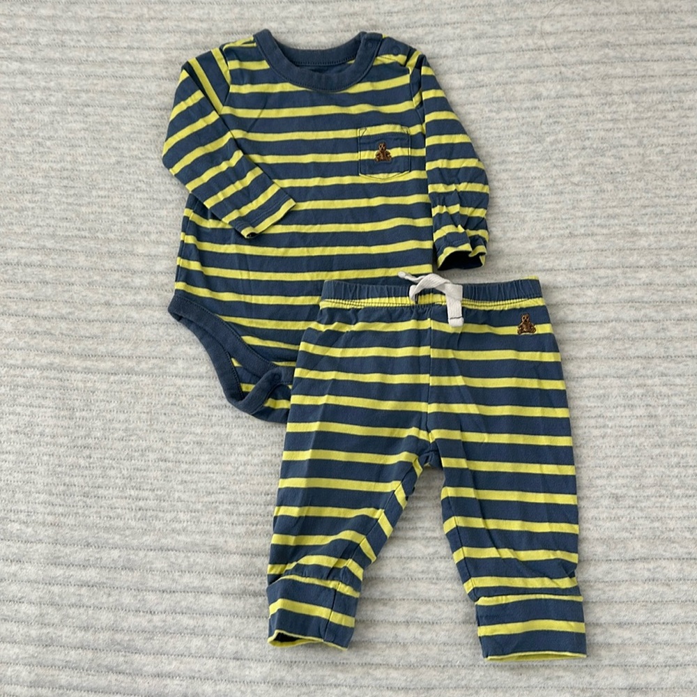 Baby Gap Favorites - 3-6M - Bodysuit and Pants set
